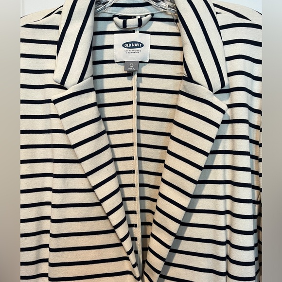 Old Navy Cream & Navy Blue Striped Blazer - Picture 3 of 8